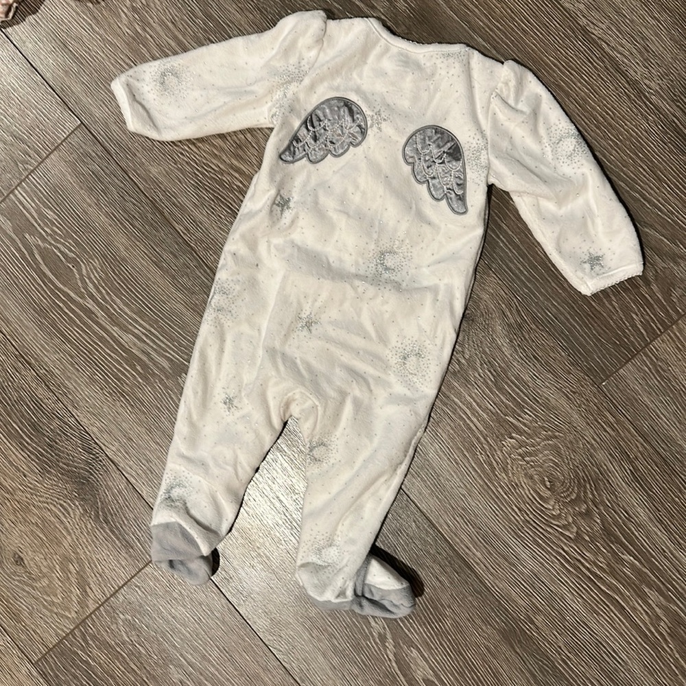 Beautiful Sleeve Footie Set White with Sparkles & Angle Wings
